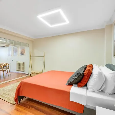 Modern Flat In The Heart Of *