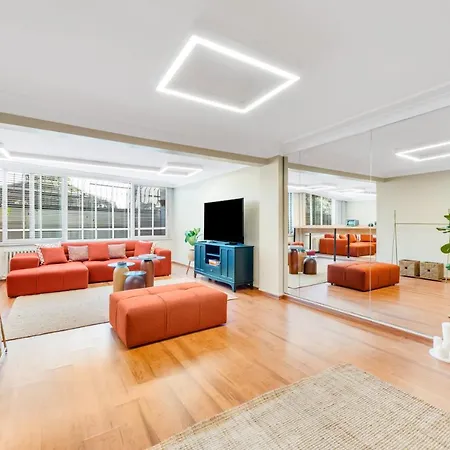 Modern Flat In The Heart Of * Istanbul