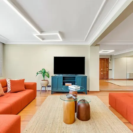 Modern Flat In The Heart Of *